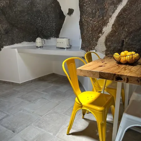 Casa Legko Plaka (Milos)