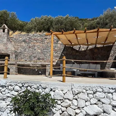 Casa Legko Plaka (Milos)